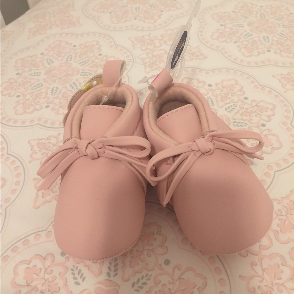Pink Suede moccasin baby shoes - size 3-6 months